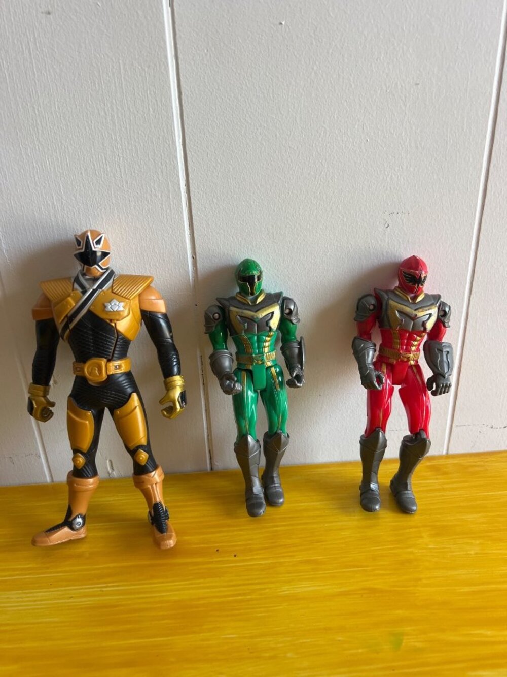 Power Rangers Action Figures Set Of 3 - Gold Green Red - 6 Inch Bundle W3